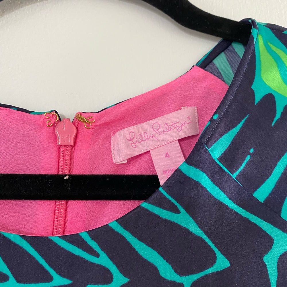 Lilly Pulitzer mini dress with pink lining - Picture 7 of 9